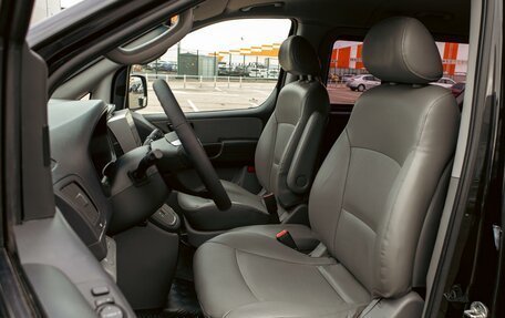 Hyundai Grand Starex Grand Starex I рестайлинг 2, 2014 год, 1 455 000 рублей, 11 фотография