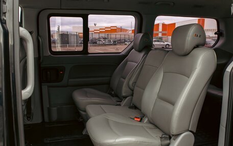 Hyundai Grand Starex Grand Starex I рестайлинг 2, 2014 год, 1 455 000 рублей, 16 фотография