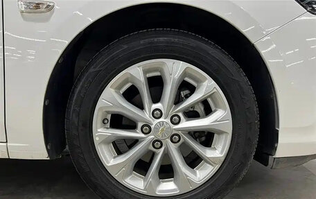 Chevrolet Monza, 2022 год, 1 300 000 рублей, 18 фотография