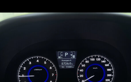 Hyundai Solaris II рестайлинг, 2014 год, 980 000 рублей, 13 фотография