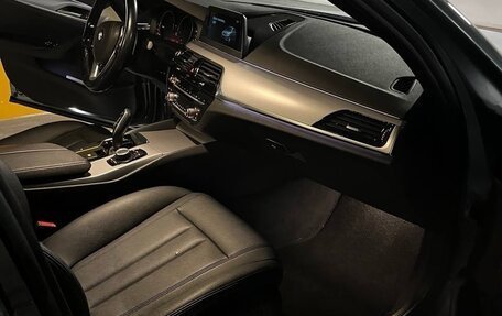 BMW 5 серия, 2019 год, 2 850 000 рублей, 4 фотография