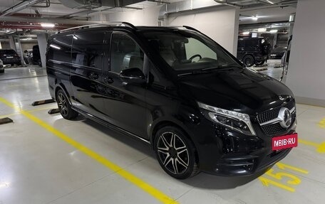 Mercedes-Benz V-Класс, 2019 год, 6 650 000 рублей, 3 фотография