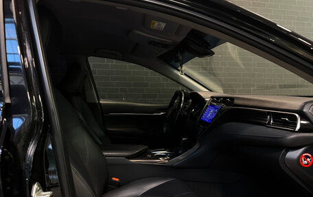Toyota Camry, 2018 год, 2 625 000 рублей, 12 фотография