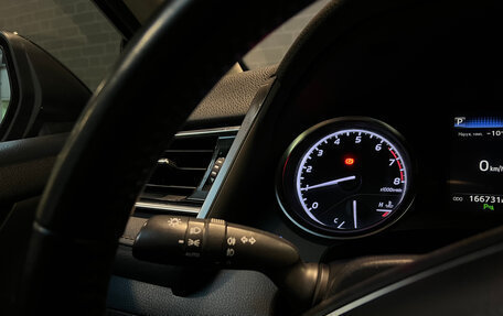 Toyota Camry, 2018 год, 2 625 000 рублей, 22 фотография