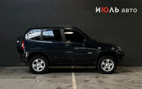 Chevrolet Niva I рестайлинг, 2011 год, 570 000 рублей, 4 фотография