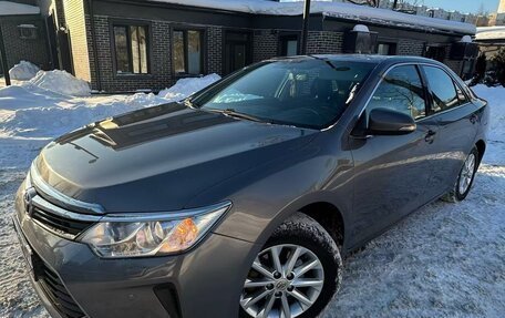 Toyota Camry, 2015 год, 1 890 000 рублей, 1 фотография