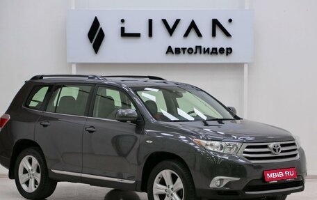 Toyota Highlander III, 2013 год, 1 715 000 рублей, 1 фотография