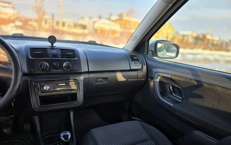 Skoda Fabia II, 2011 год, 500 000 рублей, 5 фотография