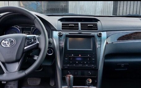 Toyota Camry, 2015 год, 1 890 000 рублей, 8 фотография