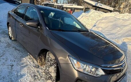 Toyota Camry, 2015 год, 1 890 000 рублей, 2 фотография