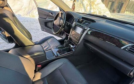 Toyota Camry, 2015 год, 1 890 000 рублей, 10 фотография