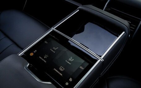 Land Rover Range Rover IV рестайлинг, 2025 год, 27 990 000 рублей, 13 фотография