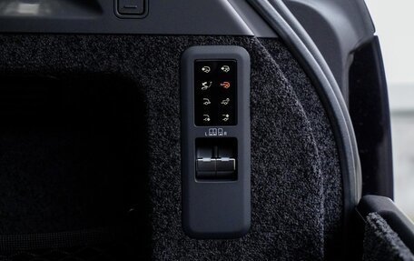 Land Rover Range Rover IV рестайлинг, 2025 год, 27 990 000 рублей, 19 фотография