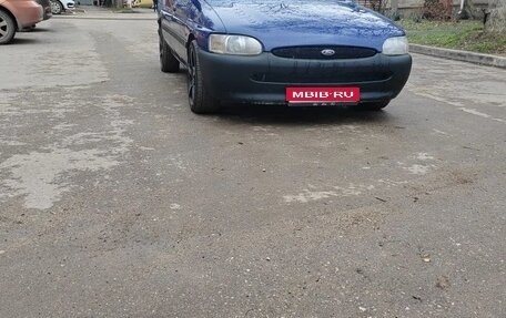 Ford Escort V, 2000 год, 500 000 рублей, 1 фотография