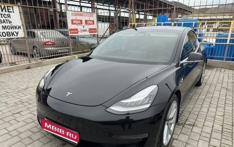 Tesla Model 3 I, 2018 год, 2 950 000 рублей, 1 фотография