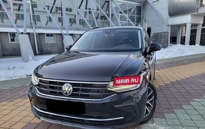 Volkswagen Tiguan II, 2021 год, 2 950 000 рублей, 1 фотография