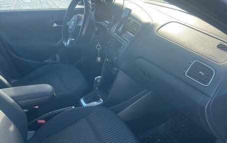 Volkswagen Polo VI (EU Market), 2013 год, 850 000 рублей, 10 фотография