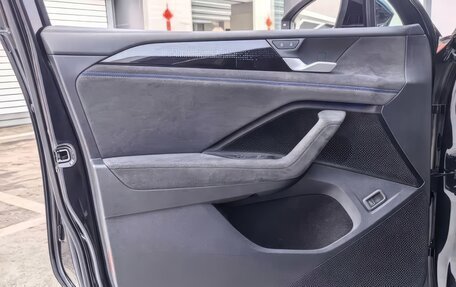 Volkswagen Tiguan, 2025 год, 4 500 000 рублей, 24 фотография