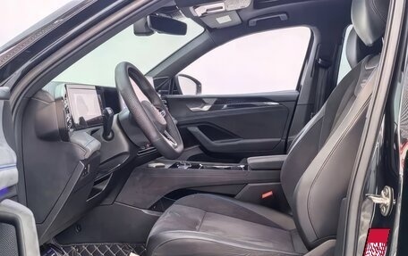 Volkswagen Tiguan, 2025 год, 4 500 000 рублей, 25 фотография