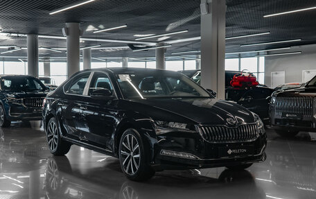 Skoda Superb III рестайлинг, 2025 год, 3 450 000 рублей, 2 фотография
