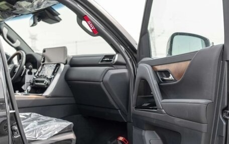 Lexus LX, 2025 год, 28 990 000 рублей, 19 фотография