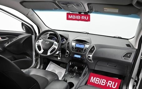 Hyundai ix35 I рестайлинг, 2013 год, 995 000 рублей, 12 фотография