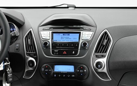 Hyundai ix35 I рестайлинг, 2013 год, 995 000 рублей, 10 фотография