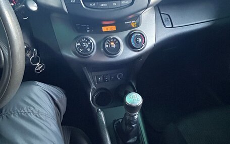 Toyota RAV4, 2010 год, 1 050 000 рублей, 15 фотография