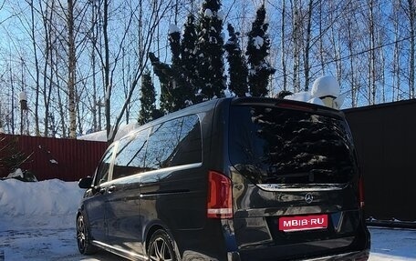 Mercedes-Benz V-Класс, 2019 год, 4 500 000 рублей, 2 фотография