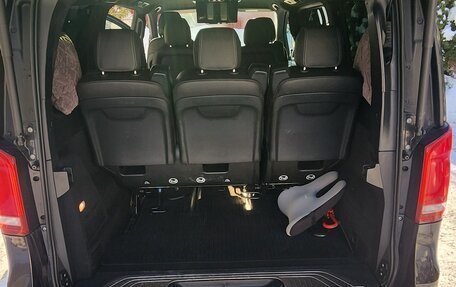 Mercedes-Benz V-Класс, 2019 год, 4 500 000 рублей, 19 фотография