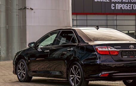 Toyota Camry, 2018 год, 2 385 000 рублей, 9 фотография