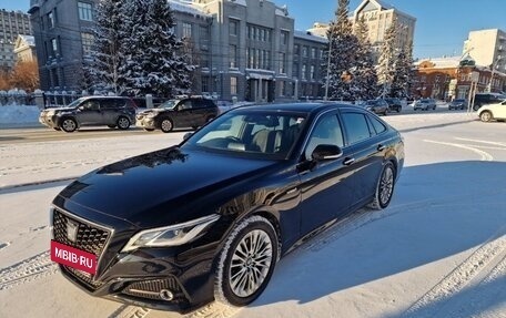 Toyota Crown, 2019 год, 3 400 000 рублей, 4 фотография
