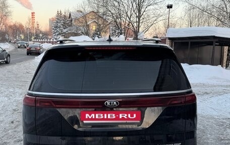 KIA Carnival, 2021 год, 4 000 000 рублей, 4 фотография