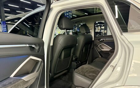 Audi Q3, 2022 год, 2 600 000 рублей, 6 фотография