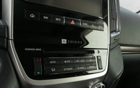 Toyota Land Cruiser 200, 2016 год, 5 099 000 рублей, 15 фотография