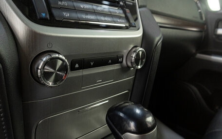 Toyota Land Cruiser 200, 2016 год, 5 099 000 рублей, 20 фотография