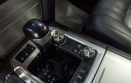 Toyota Land Cruiser 200, 2016 год, 5 099 000 рублей, 22 фотография