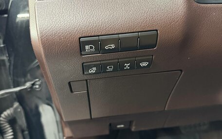 Lexus RX IV рестайлинг, 2018 год, 4 700 000 рублей, 13 фотография