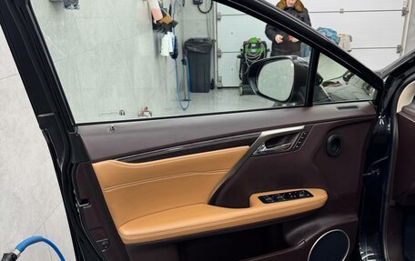 Lexus RX IV рестайлинг, 2018 год, 4 700 000 рублей, 16 фотография