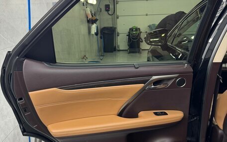 Lexus RX IV рестайлинг, 2018 год, 4 700 000 рублей, 18 фотография