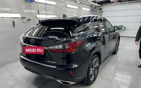 Lexus RX IV рестайлинг, 2018 год, 4 700 000 рублей, 5 фотография
