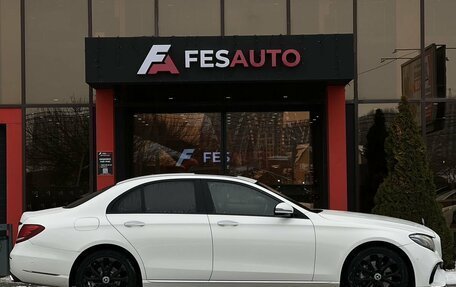 Mercedes-Benz E-Класс, 2019 год, 3 339 000 рублей, 4 фотография