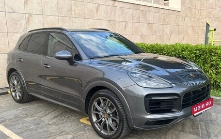 Porsche Cayenne III, 2022 год, 13 800 000 рублей, 2 фотография