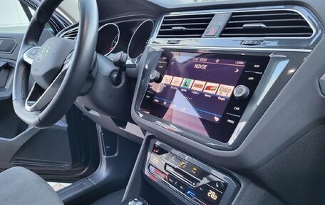 Volkswagen Tiguan II, 2021 год, 2 950 000 рублей, 9 фотография