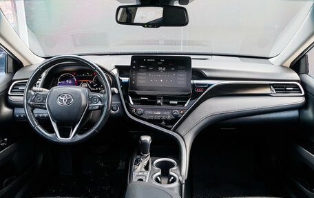 Toyota Camry, 2023 год, 3 650 000 рублей, 7 фотография