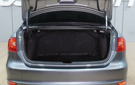 Volkswagen Jetta VI, 2011 год, 899 000 рублей, 19 фотография