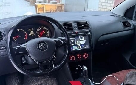Volkswagen Polo VI (EU Market), 2016 год, 895 000 рублей, 5 фотография