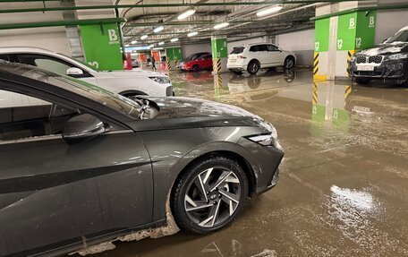 Hyundai Elantra, 2024 год, 2 300 000 рублей, 6 фотография