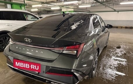 Hyundai Elantra, 2024 год, 2 300 000 рублей, 10 фотография