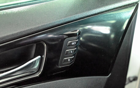 Hyundai Sonata VI, 2010 год, 1 300 000 рублей, 13 фотография